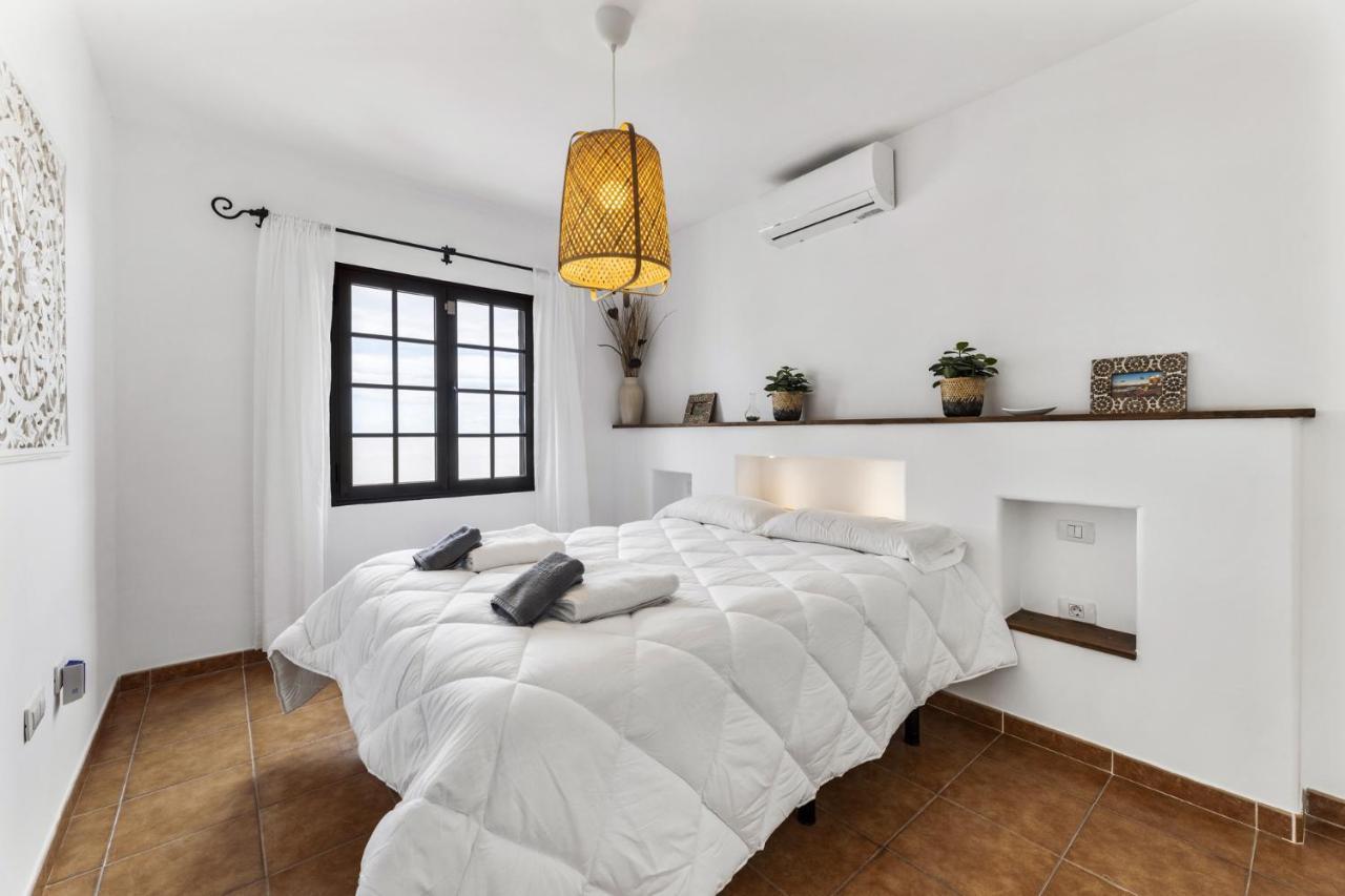 Villa 4 - Vipvipvillas Tías Dış mekan fotoğraf